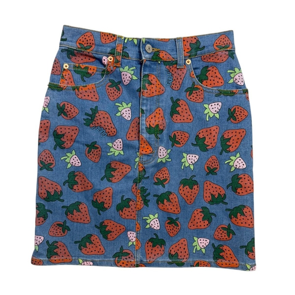 GUCCI Women's Denim Mini Skirt Strawberry Print Blue Jean Size 40 Italy US 4